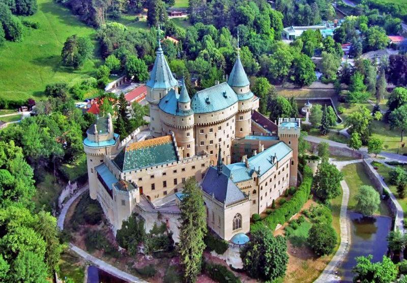 Apartman Lana Бойнице Екстериор снимка